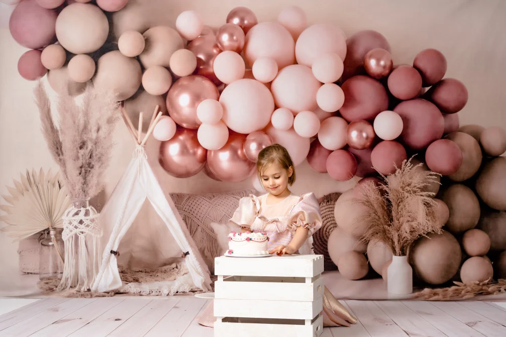Kate Boho Balloons Tent Backdrop Designed by Mandy Ringe Photography