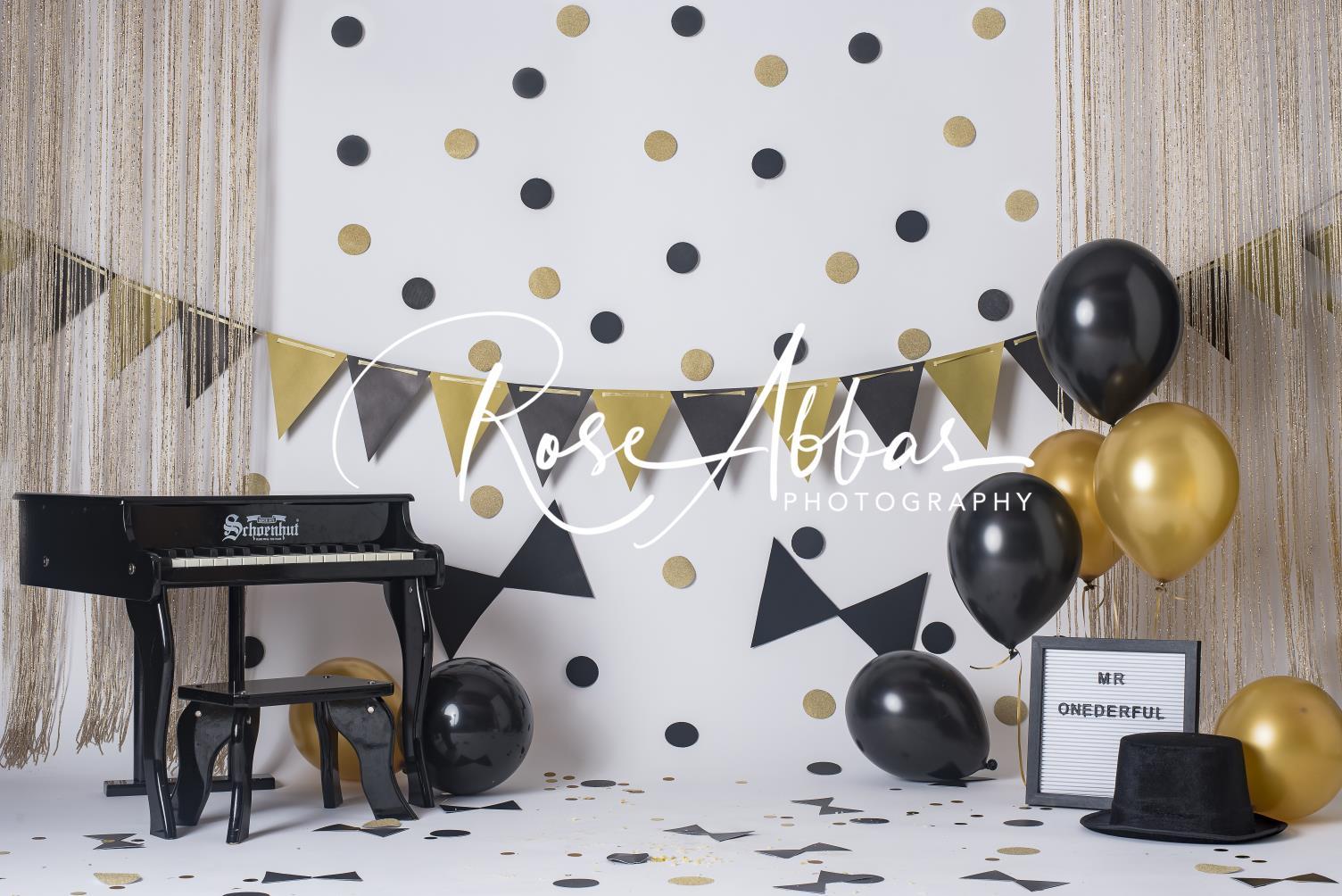Kate Children Cake Smash with Balloons Backdrop Designed By Rose Abbas