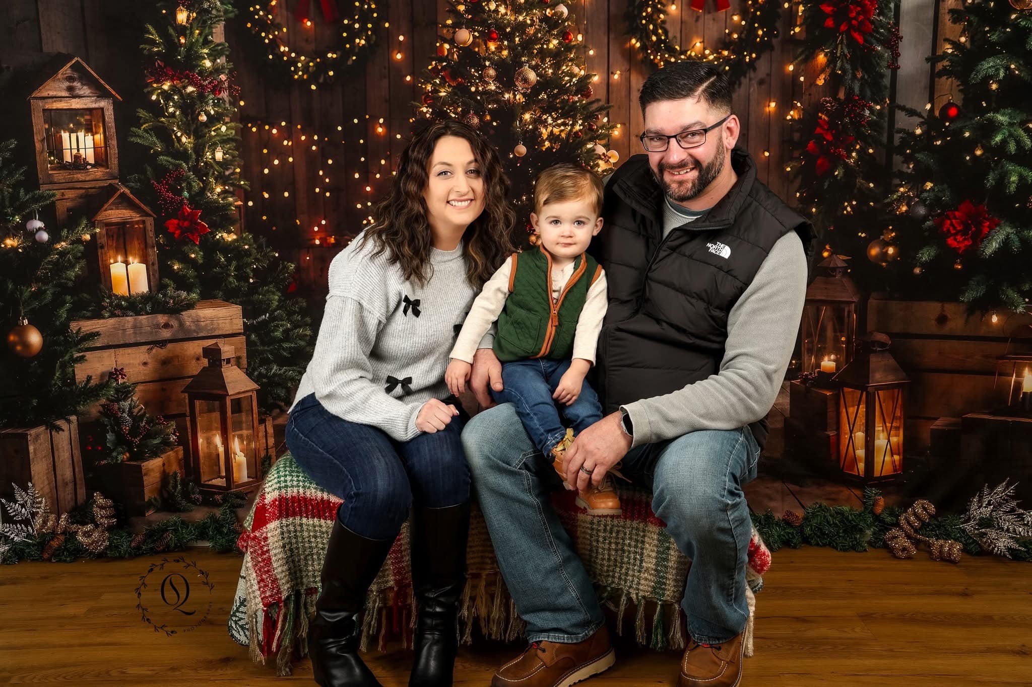 Kate Christmas Brown Wooden Arched Barn Door Backdrop Designed by Chain Photography - Image 5