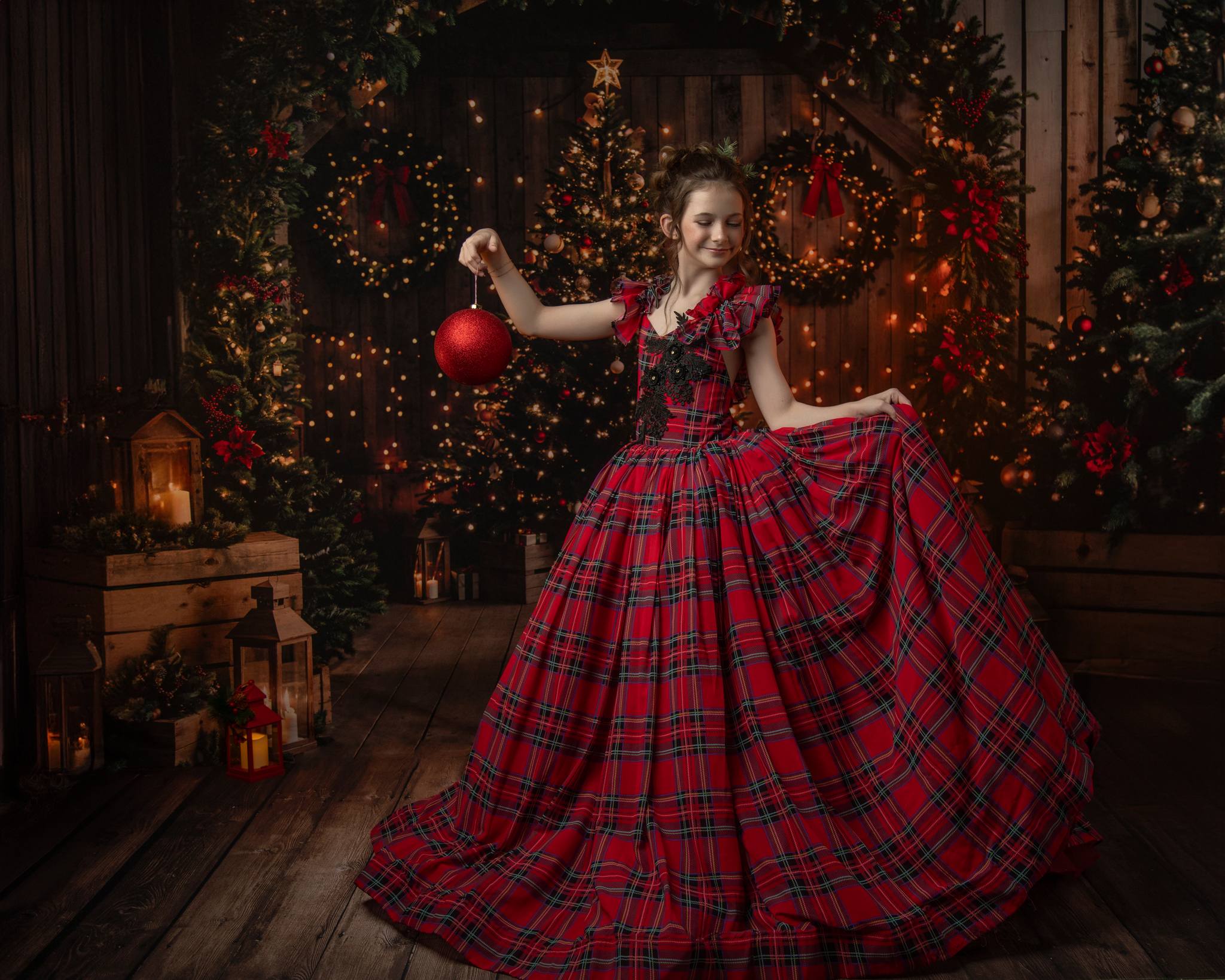 Kate Christmas Brown Wooden Arched Barn Door Backdrop Designed by Chain Photography - Image 6