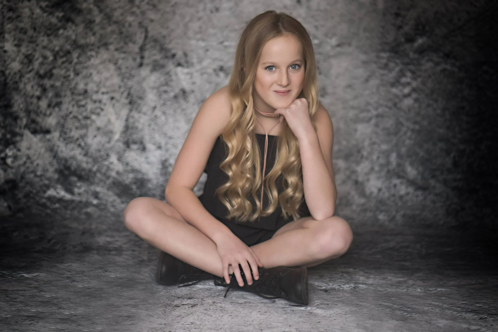 Kate Dark Concrete Textured Wall Photo Backdrop for Portrait Photography - Image 5